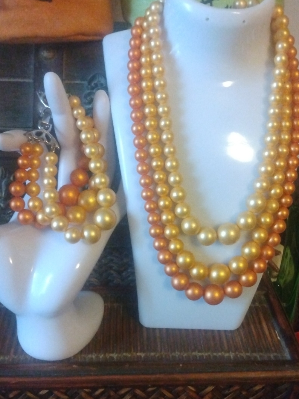 Gold and Peach Faux Pearl Layered Necklace Bracelet-set Elegant Vintage